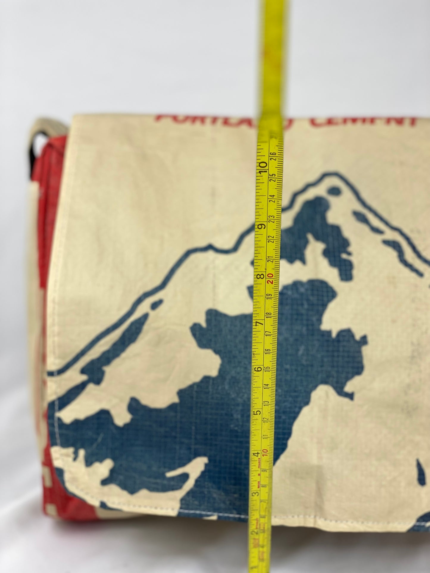 Messenger Bags - Mountain