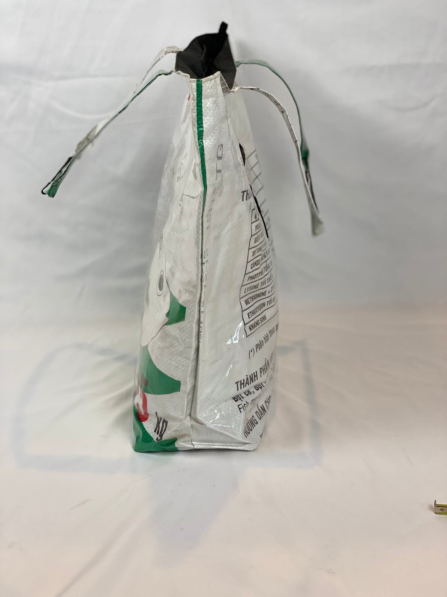 Shopping Bags - Large - White fish