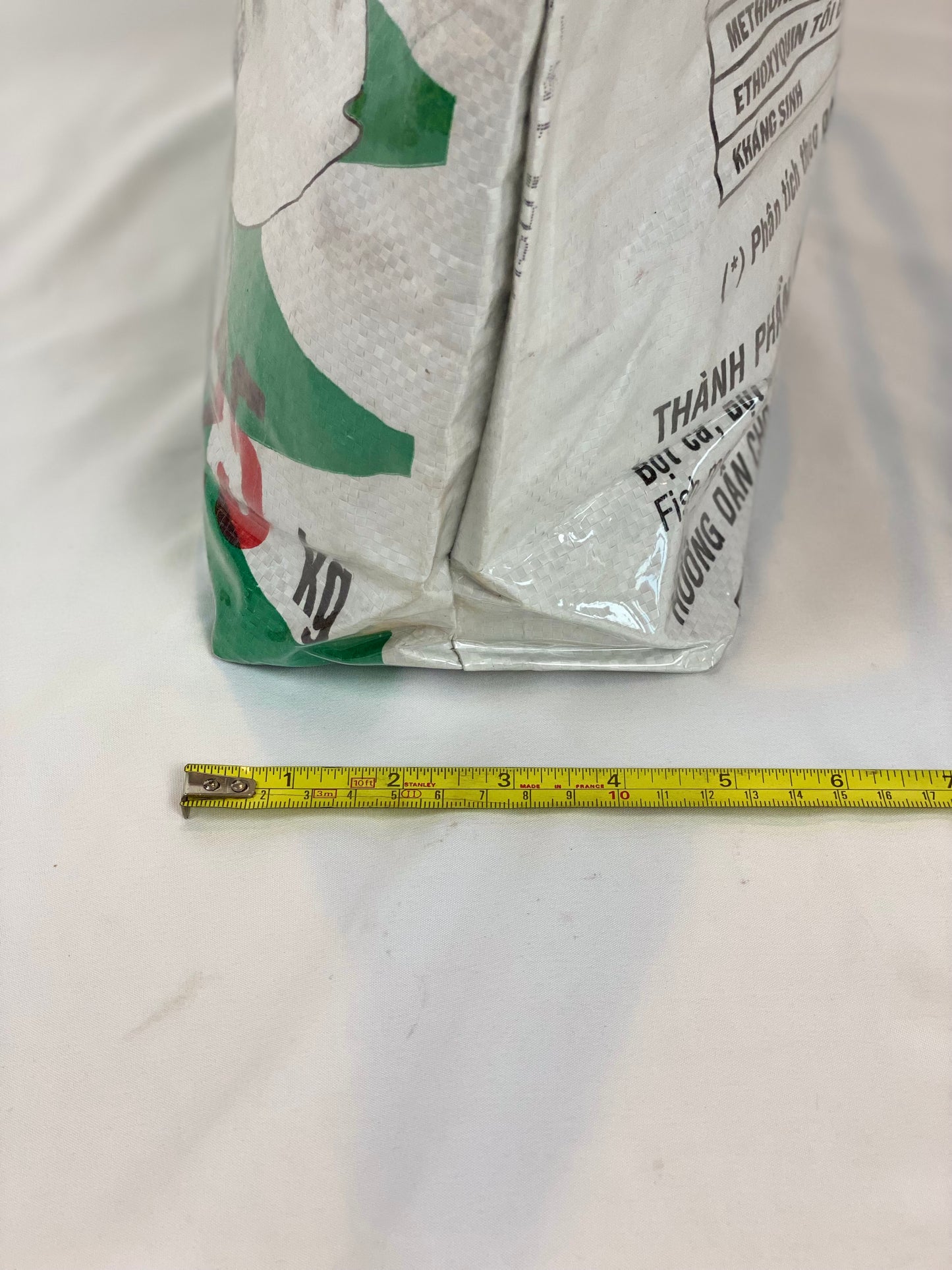 Shopping Bags - Large - White fish