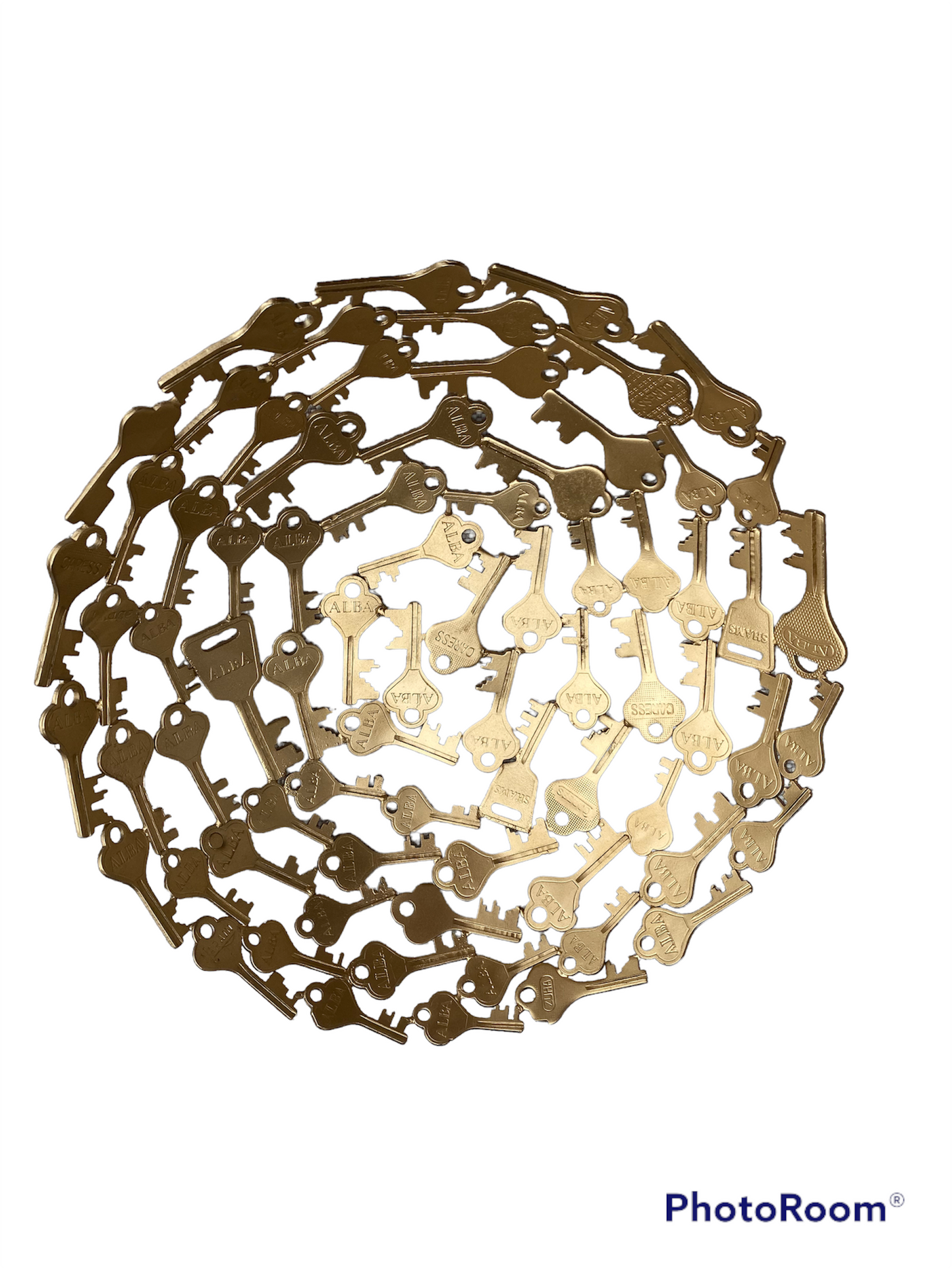 Iron Gilded Keys Basket